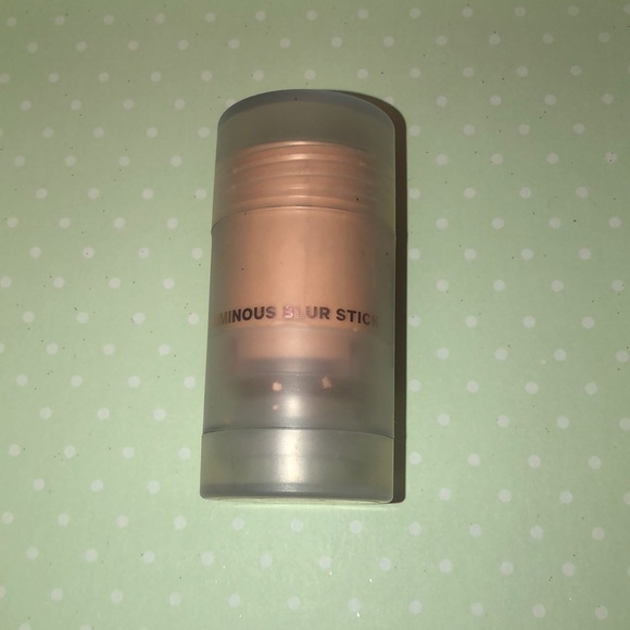 Milk makeup Luminous Blur Stick - Picture 3 of 3